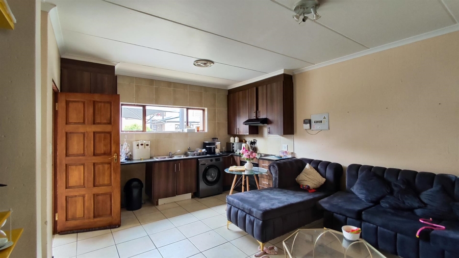 2 Bedroom Property for Sale in Helderwyk Gauteng