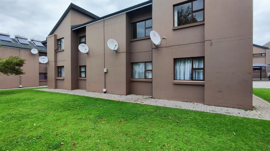 2 Bedroom Property for Sale in Helderwyk Gauteng