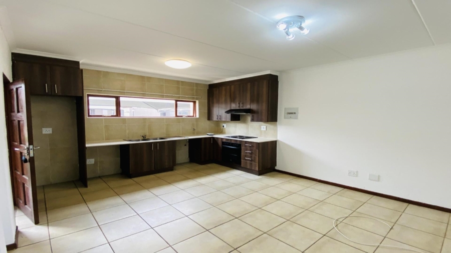 2 Bedroom Property for Sale in Helderwyk Gauteng