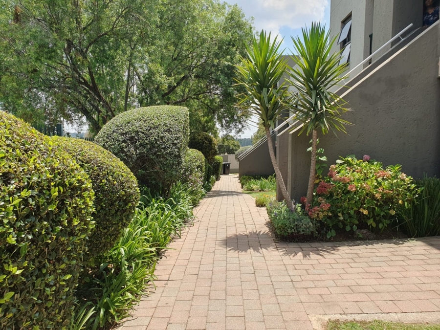 2 Bedroom Property for Sale in Marais Steyn Park Gauteng