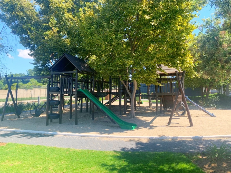 To Let 1 Bedroom Property for Rent in Broadacres Gauteng