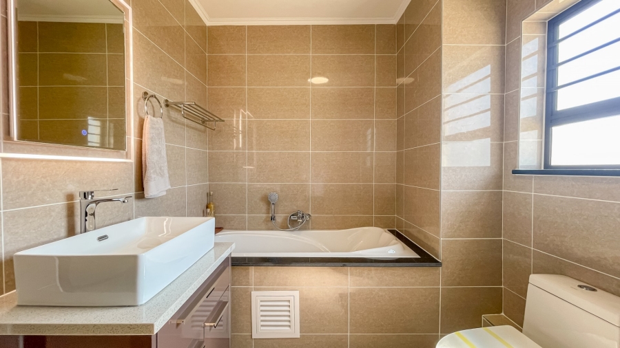 3 Bedroom Property for Sale in Blue Hills Gauteng