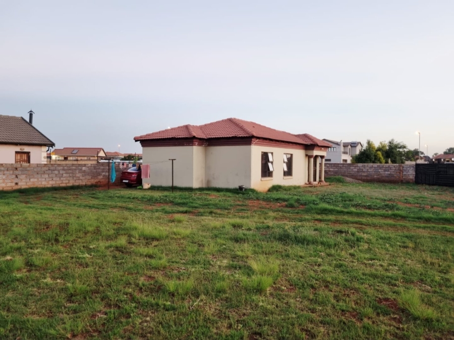 3 Bedroom Property for Sale in Dawn Park Gauteng