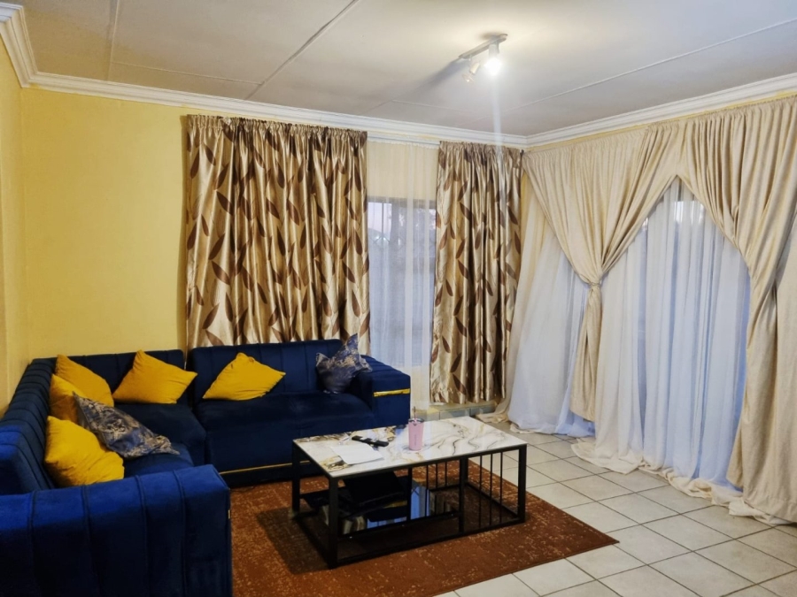 3 Bedroom Property for Sale in Dawn Park Gauteng
