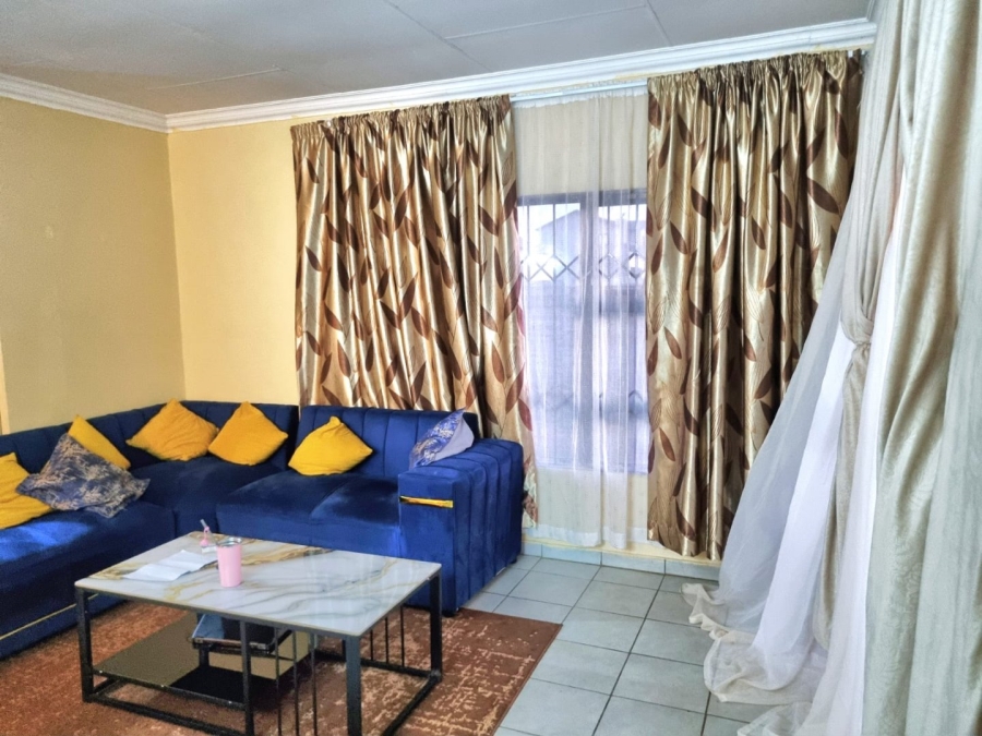 3 Bedroom Property for Sale in Dawn Park Gauteng