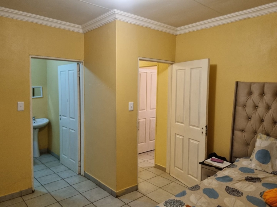 3 Bedroom Property for Sale in Dawn Park Gauteng