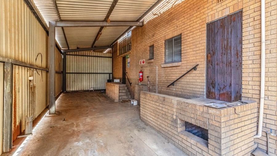 To Let commercial Property for Rent in Meadowdale Gauteng