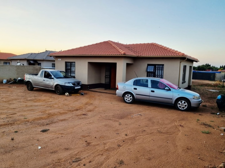 3 Bedroom Property for Sale in Dawn Park Gauteng