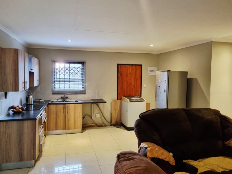 3 Bedroom Property for Sale in Dawn Park Gauteng