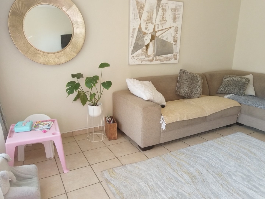 To Let 3 Bedroom Property for Rent in Equestria Gauteng