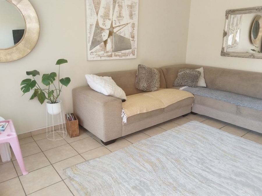 To Let 3 Bedroom Property for Rent in Equestria Gauteng