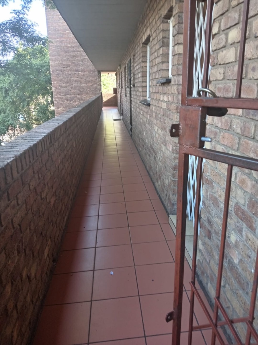 2 Bedroom Property for Sale in Pretoria West Gauteng