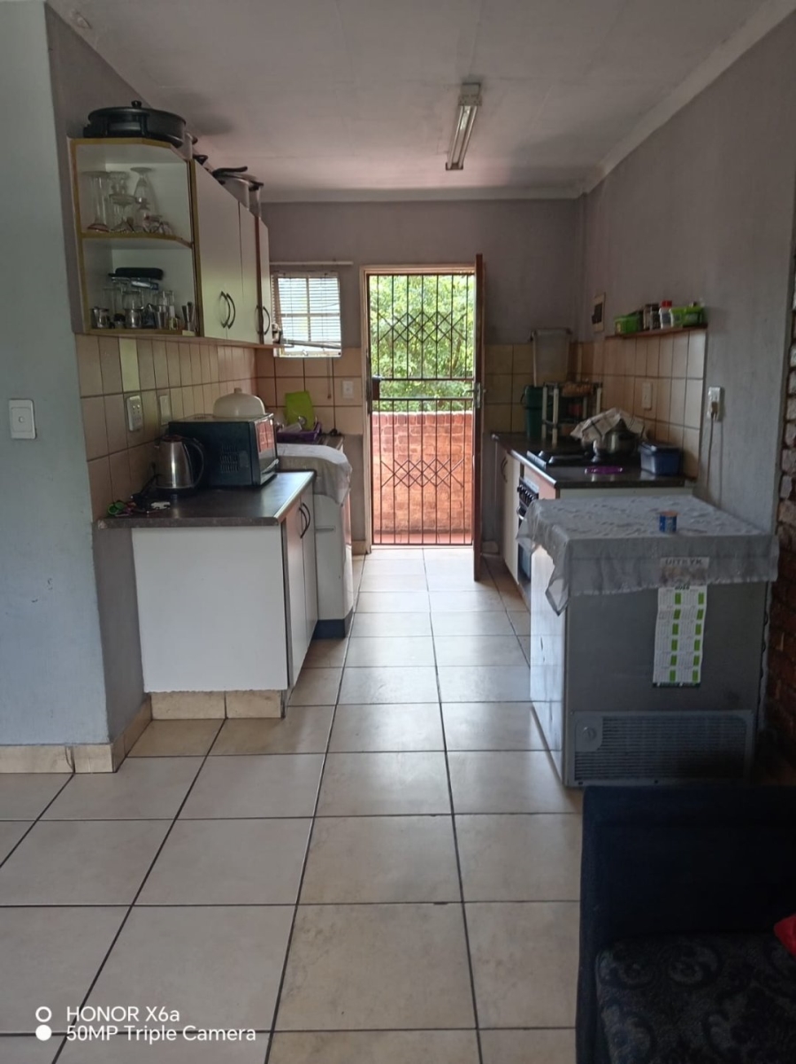 2 Bedroom Property for Sale in Pretoria West Gauteng