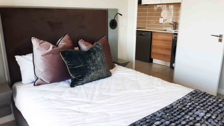 1 Bedroom Property for Sale in Waterfall Gauteng