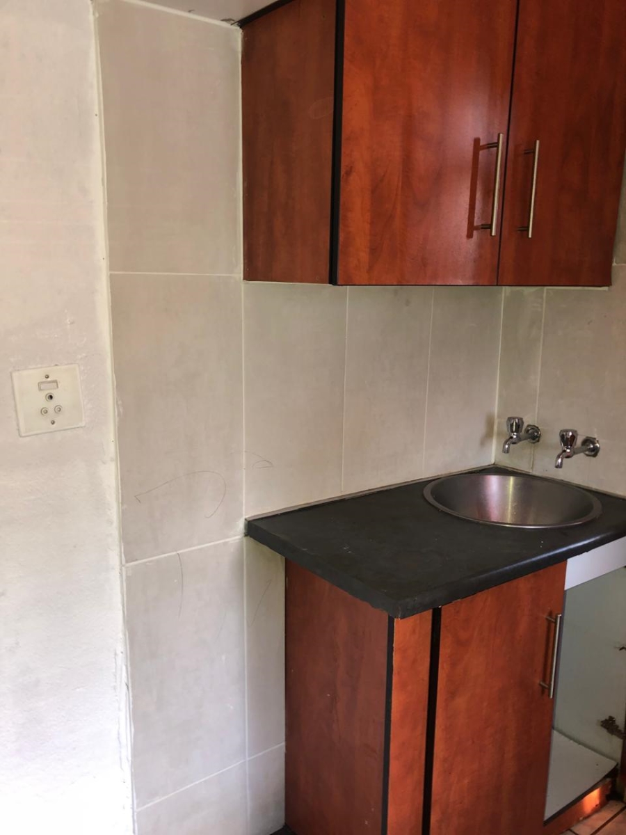 2 Bedroom Property for Sale in Soshanguve FF Gauteng