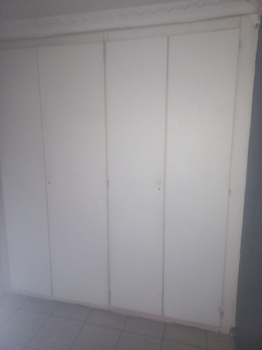 2 Bedroom Property for Sale in The Orchards Gauteng