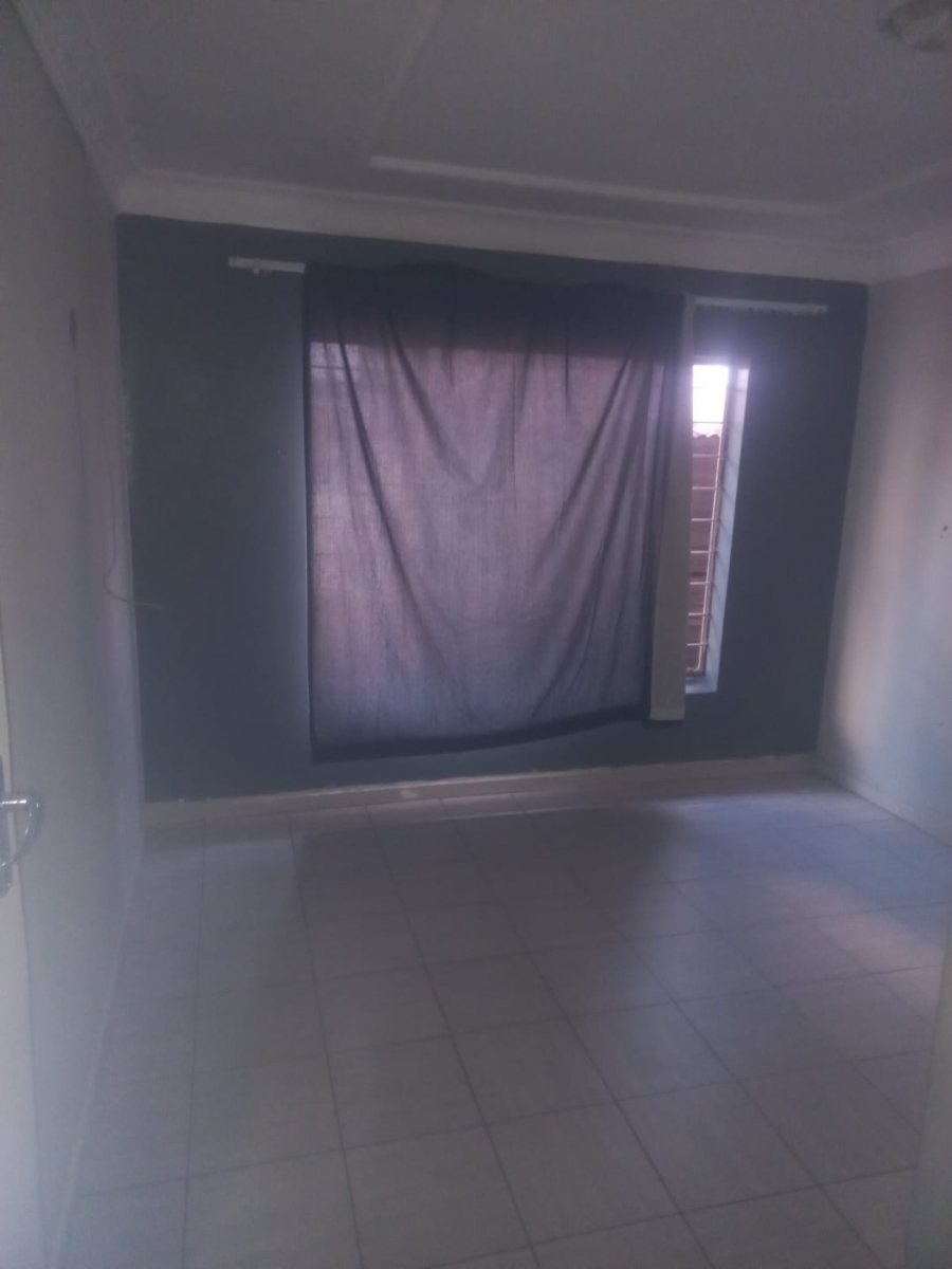2 Bedroom Property for Sale in The Orchards Gauteng