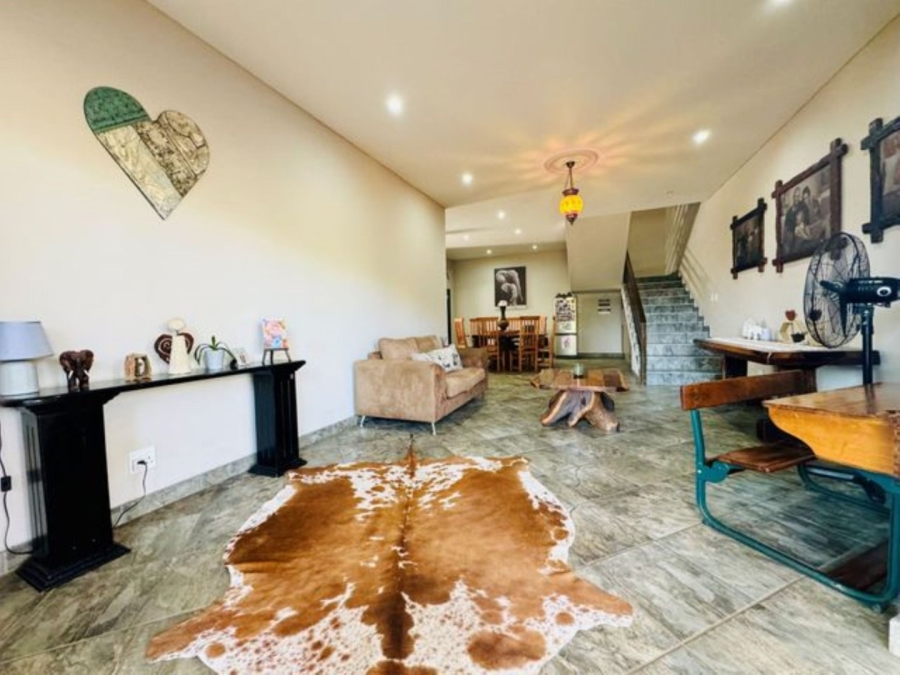 8 Bedroom Property for Sale in Annlin Gauteng