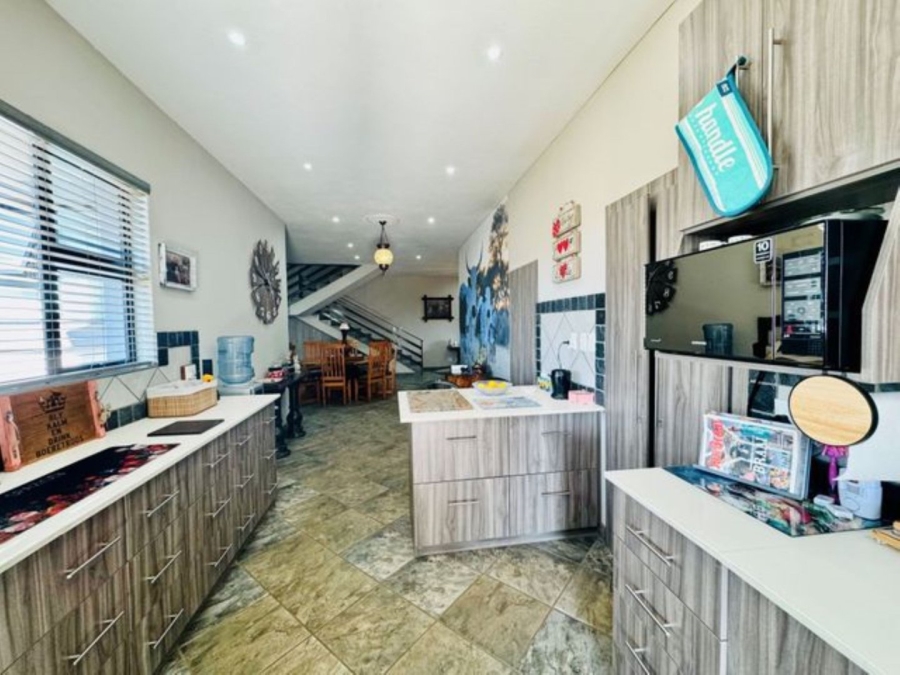 8 Bedroom Property for Sale in Annlin Gauteng