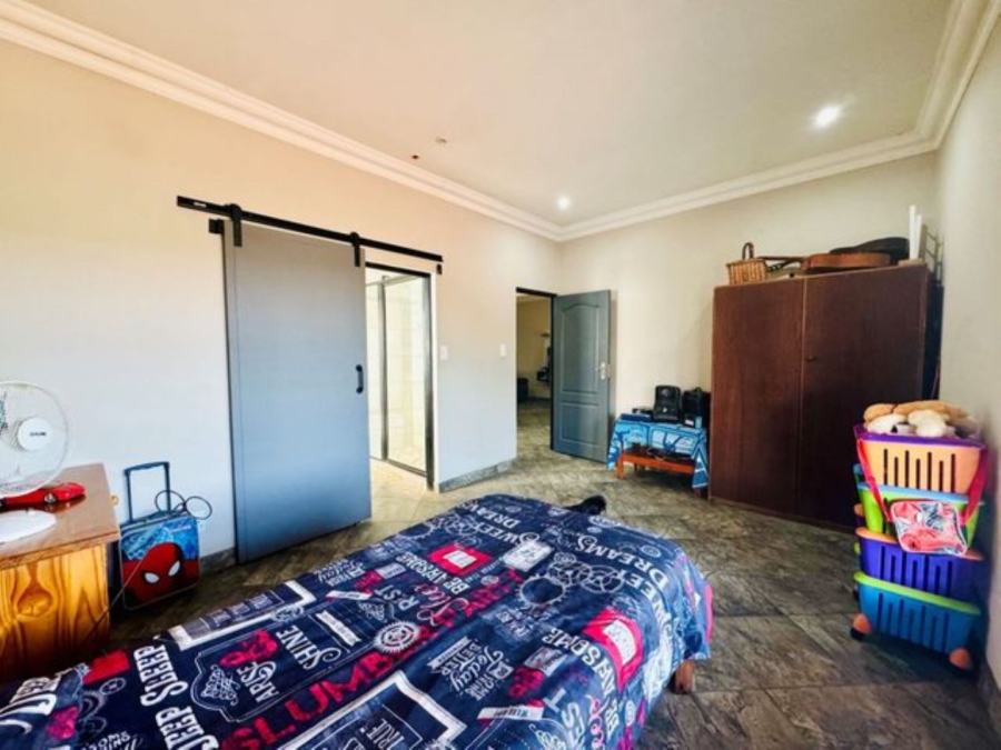 8 Bedroom Property for Sale in Annlin Gauteng