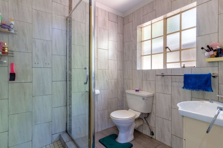 To Let 2 Bedroom Property for Rent in Northwold Gardens Gauteng