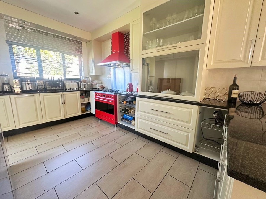 2 Bedroom Property for Sale in Eco Park Gauteng