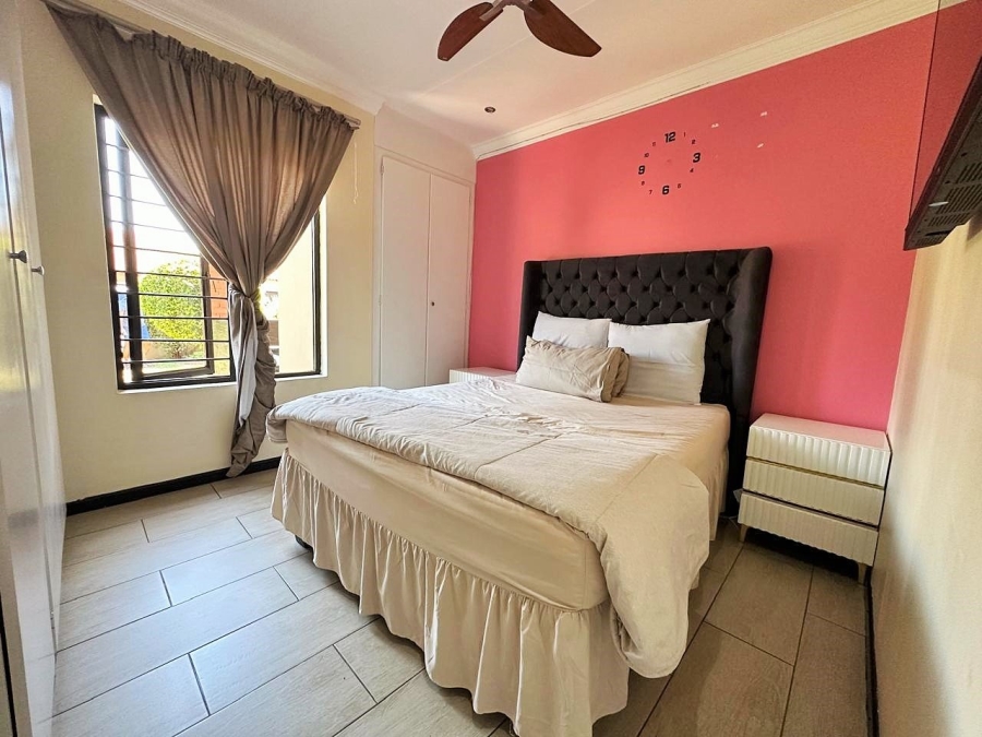 2 Bedroom Property for Sale in Eco Park Gauteng