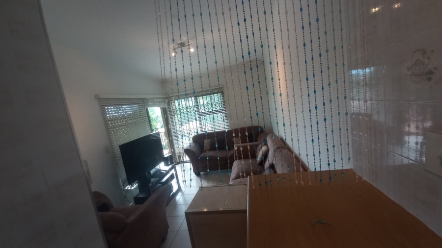 To Let 1 Bedroom Property for Rent in Glenvista Gauteng