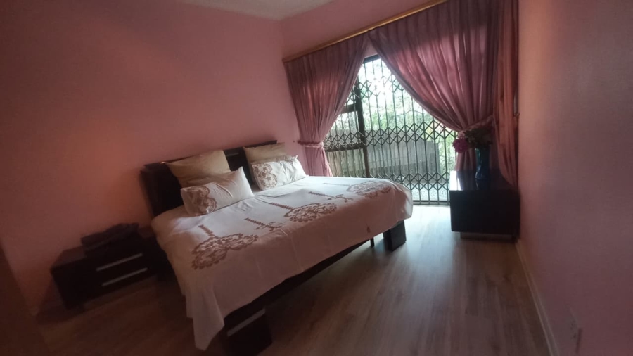 To Let 1 Bedroom Property for Rent in Glenvista Gauteng
