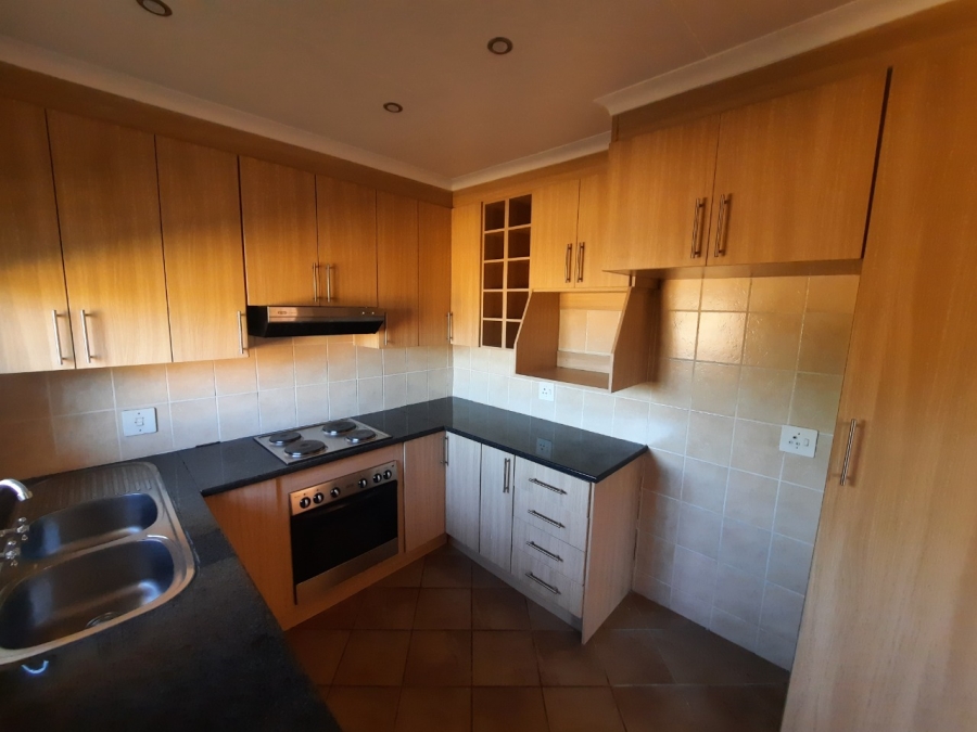 To Let 2 Bedroom Property for Rent in Highveld Gauteng