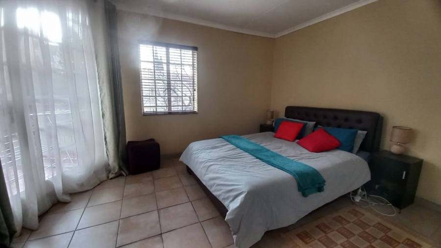 To Let 2 Bedroom Property for Rent in Noordwyk Gauteng