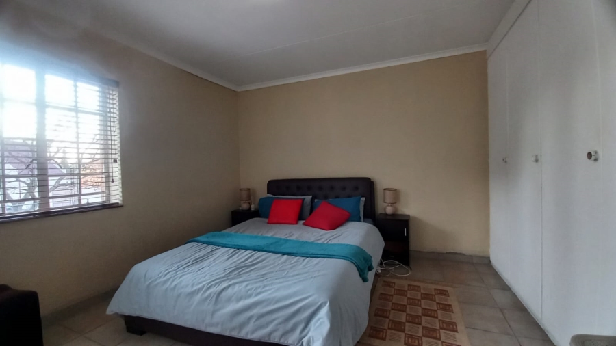 To Let 2 Bedroom Property for Rent in Noordwyk Gauteng
