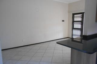 To Let 2 Bedroom Property for Rent in Goedeburg Gauteng