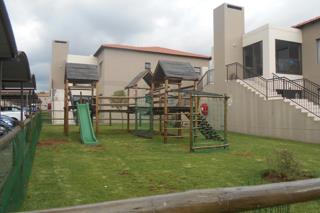 To Let 2 Bedroom Property for Rent in Goedeburg Gauteng