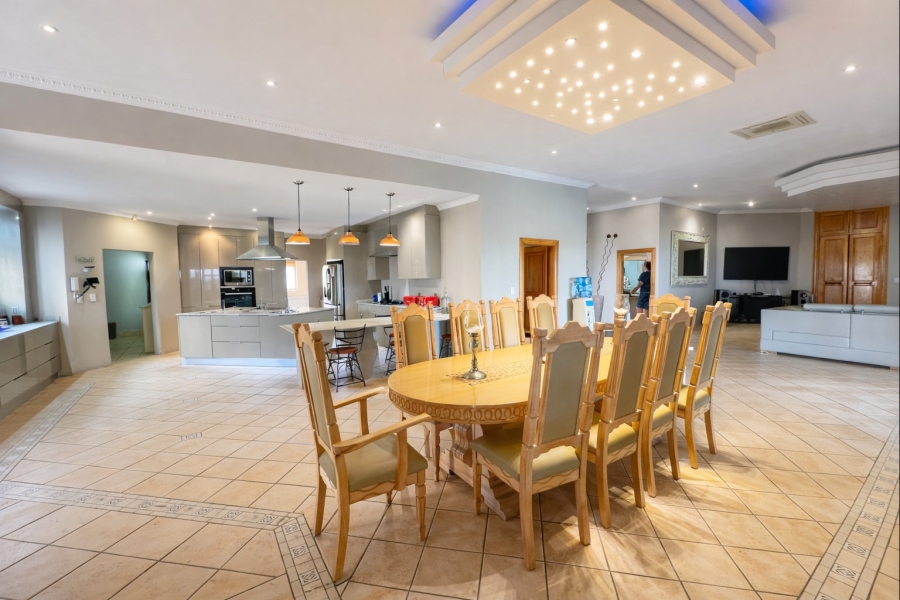 9 Bedroom Property for Sale in Mooikloof Equestrian Estate Gauteng