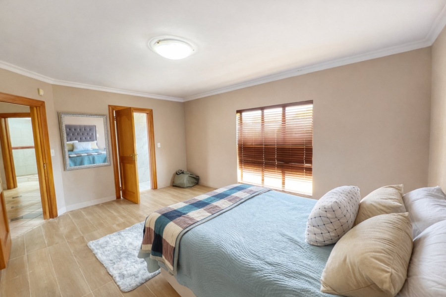 9 Bedroom Property for Sale in Mooikloof Equestrian Estate Gauteng