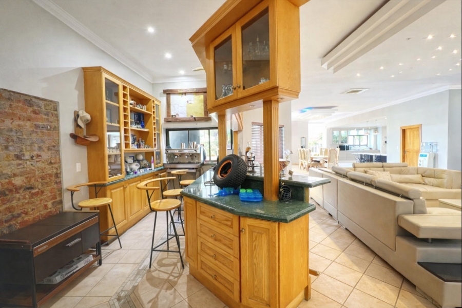 9 Bedroom Property for Sale in Mooikloof Equestrian Estate Gauteng