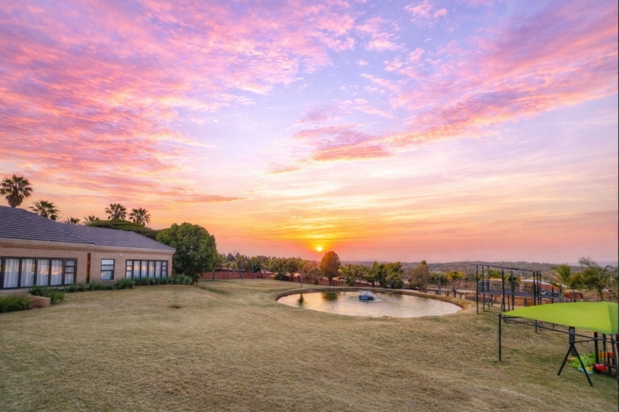 9 Bedroom Property for Sale in Mooikloof Equestrian Estate Gauteng