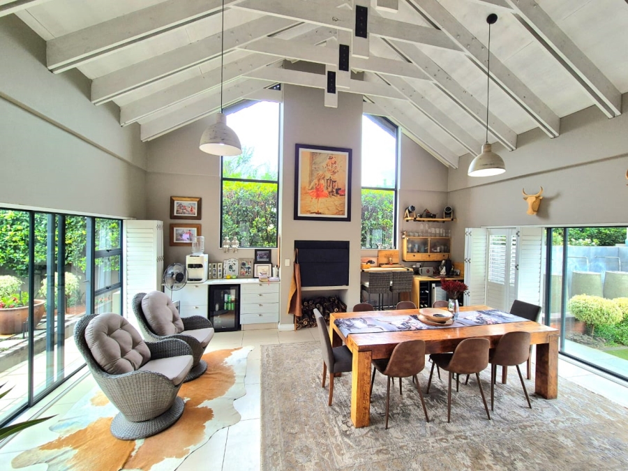 4 Bedroom Property for Sale in Midstream Ridge Gauteng