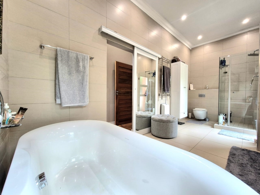 4 Bedroom Property for Sale in Midstream Ridge Gauteng