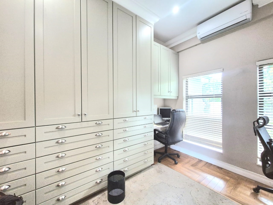 4 Bedroom Property for Sale in Midstream Ridge Gauteng