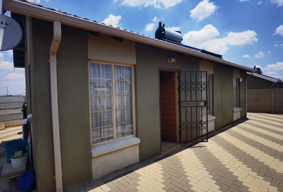 3 Bedroom Property for Sale in Sky City Gauteng