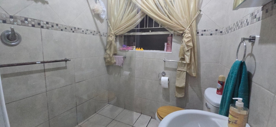 3 Bedroom Property for Sale in Brackenhurst Gauteng