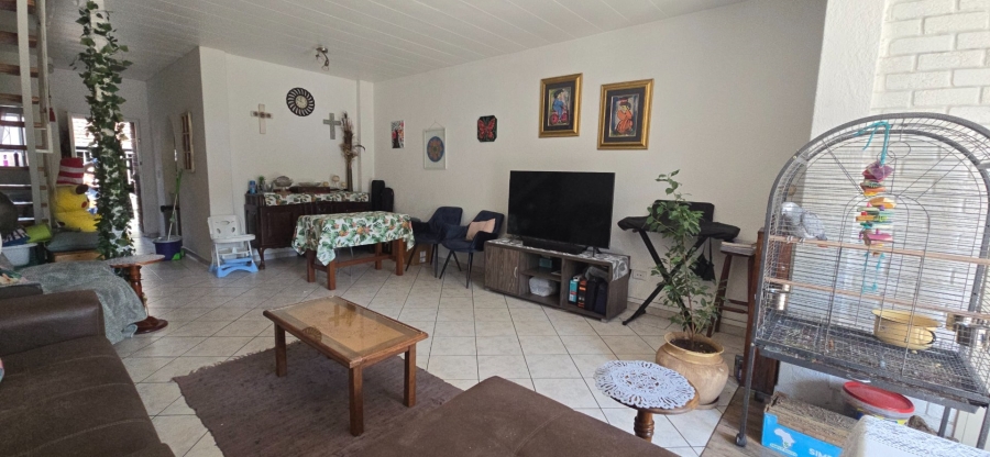 3 Bedroom Property for Sale in Brackenhurst Gauteng