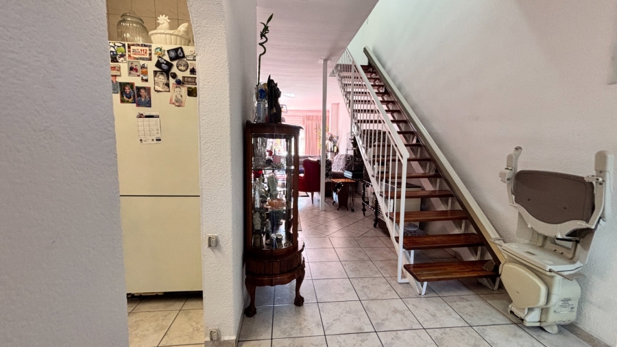 3 Bedroom Property for Sale in Brackenhurst Gauteng