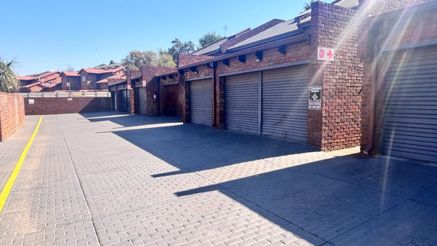 3 Bedroom Property for Sale in Brackenhurst Gauteng