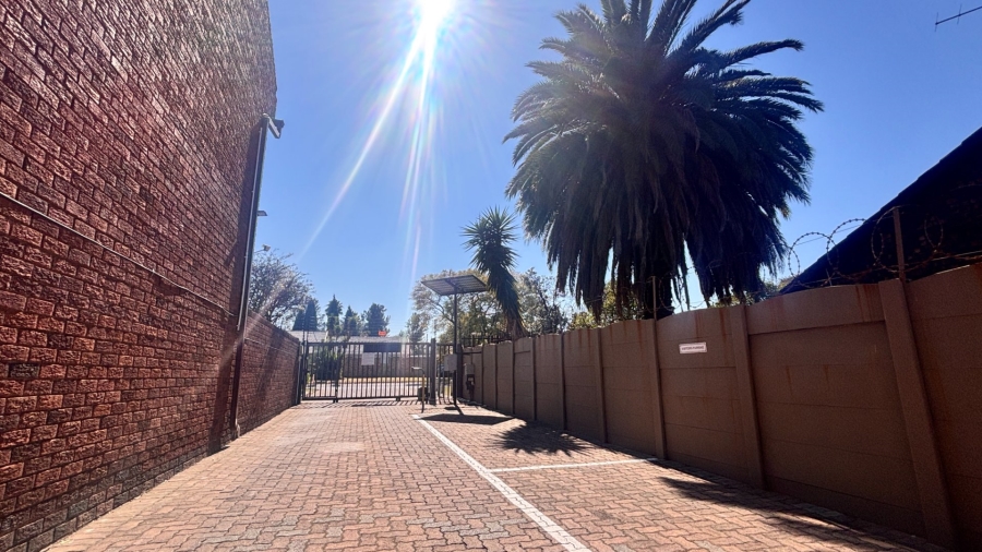 3 Bedroom Property for Sale in Brackenhurst Gauteng