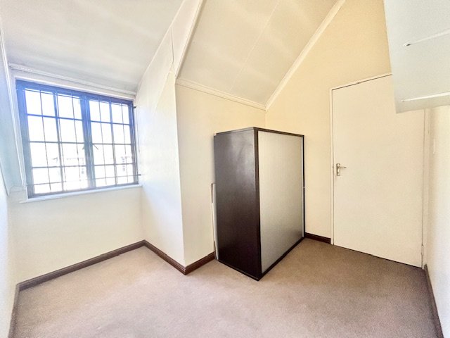3 Bedroom Property for Sale in Halfway House Gauteng
