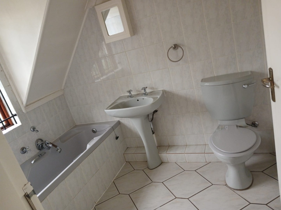 3 Bedroom Property for Sale in Halfway House Gauteng