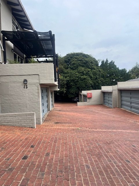 2 Bedroom Property for Sale in La Montagne Gauteng